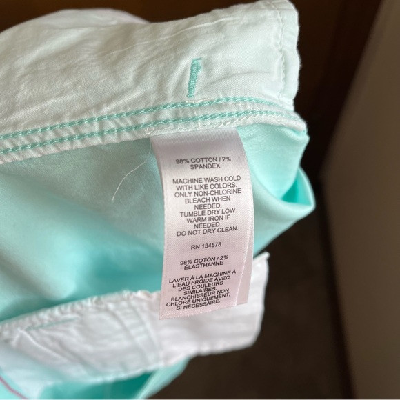 Vineyard Vines scalloped teal short 🐳 - Picture 3 of 6